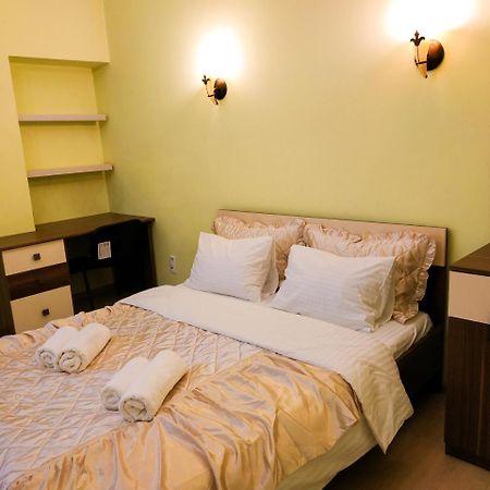 Lviv City Apartment Экстерьер фото